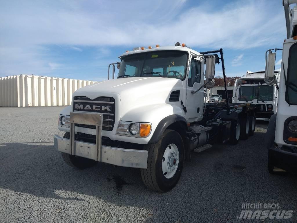 Mack Granite 垃圾車