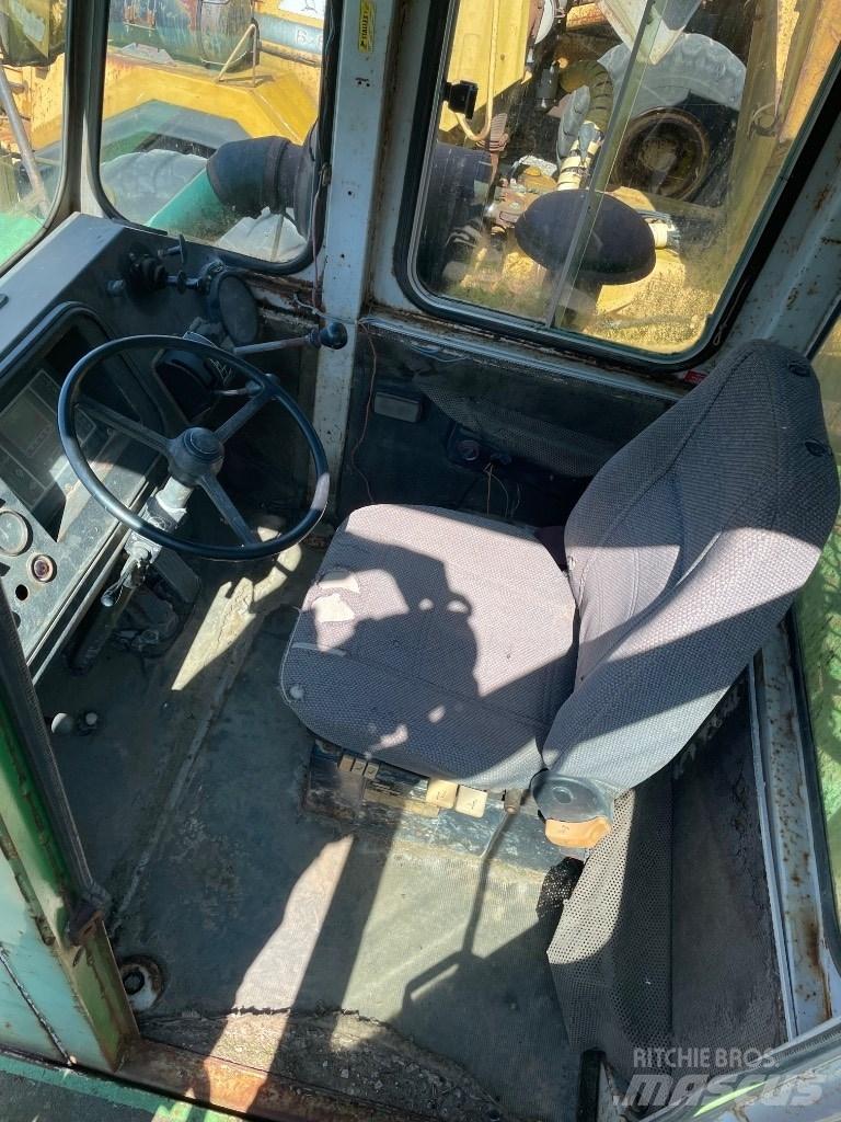 O&K D25 鉸接式起吊車