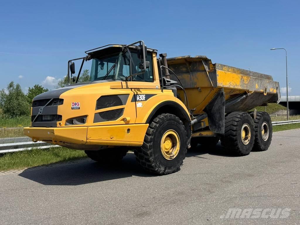 Volvo A30F 鉸接式起吊車