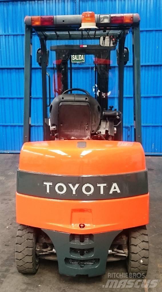 Toyota 7 FBMF 25 電動堆高機