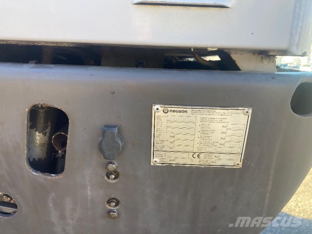 Neuson 8003 RD 中型挖土機/掘鑿機/挖掘機 7t-12t