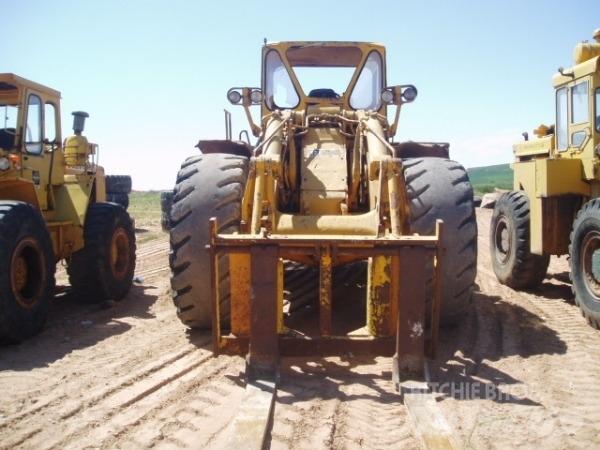CAT 988 A 輪胎式裝載機