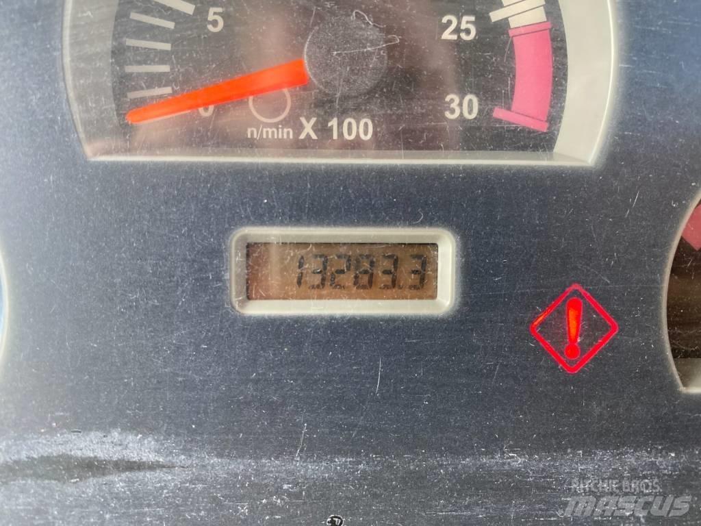 CAT 422 F TURBO 反鏟裝載機