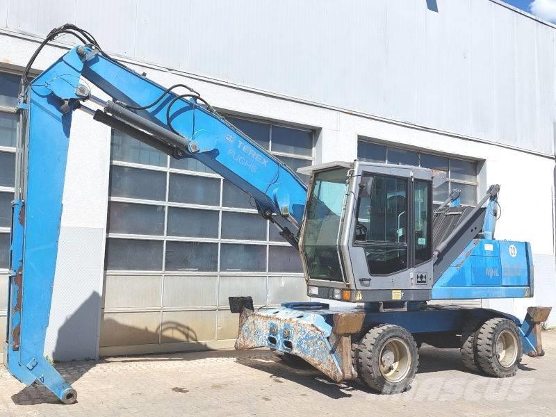 Fuchs MHL 320 廢棄物/工業用操作車