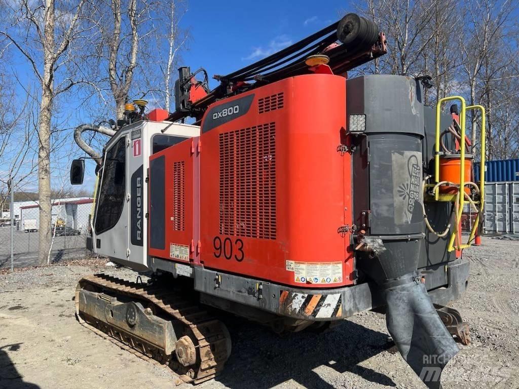 Sandvik DX800 鑽孔機