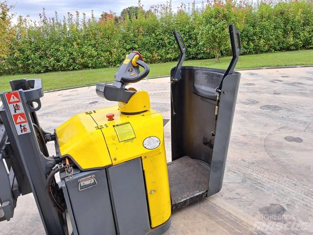 Combilift CS 600 行走控制式堆積機