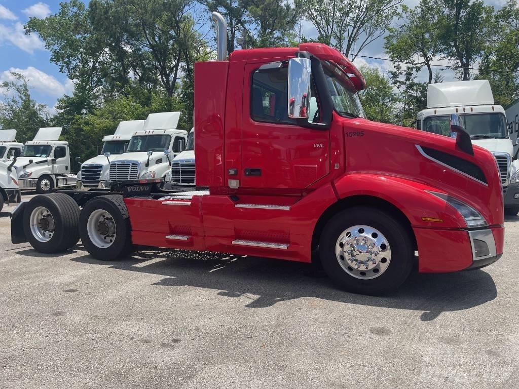 Volvo VNL64T300 曳引機組件