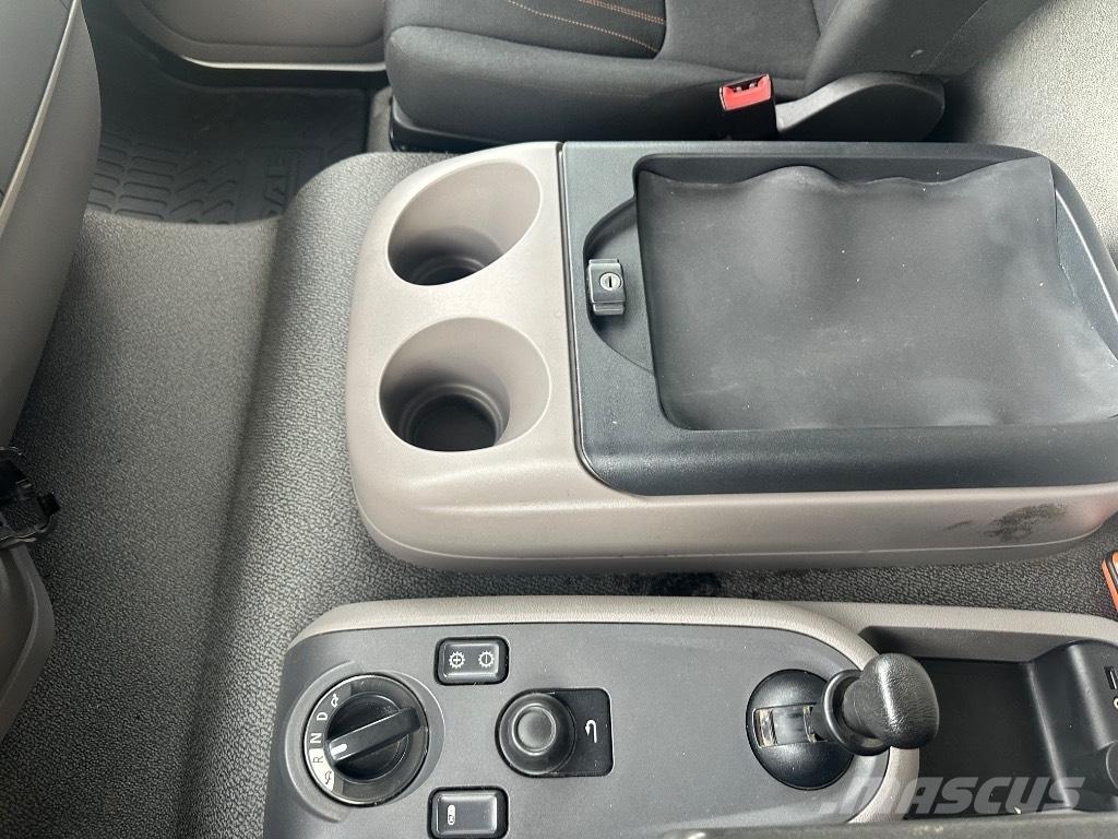 DAF LF 260 4x2 貨箱式卡車