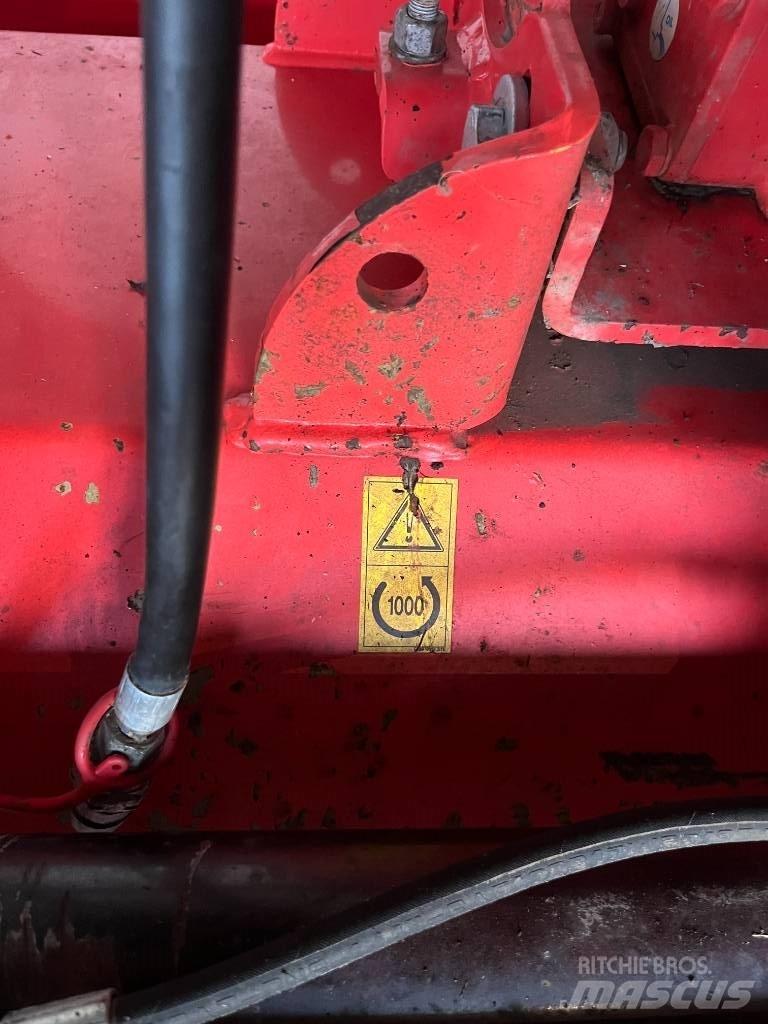 Maschio Bufalo 280 莖葉去葉機