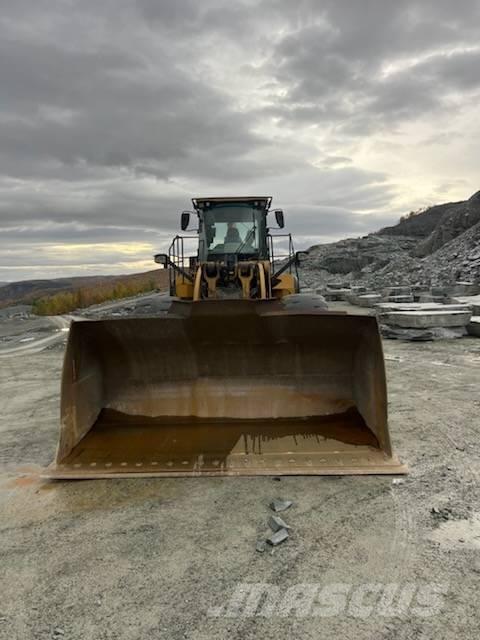 CAT 980M 輪胎式裝載機