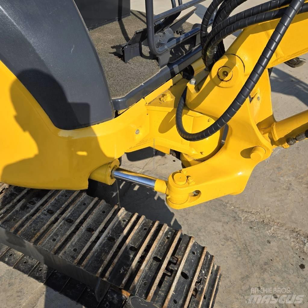 Komatsu PC 35 小型挖土機/掘鑿機<7t(小型挖掘機)