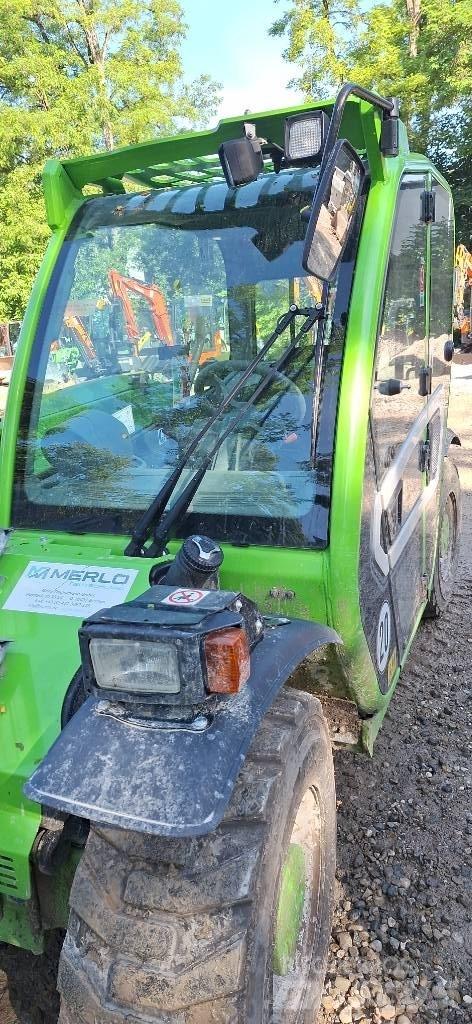 Merlo 27.6 伸縮臂操作車