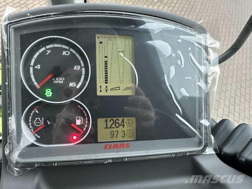 CLAAS Avero 240 聯合收穫機