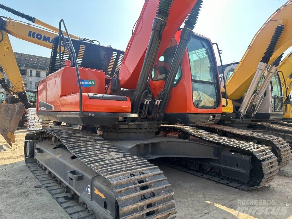 Doosan DX 300 履帶式 挖土機/掘鑿機/挖掘機