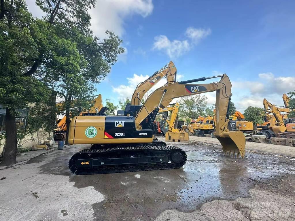CAT 323 D 履帶式 挖土機/掘鑿機/挖掘機
