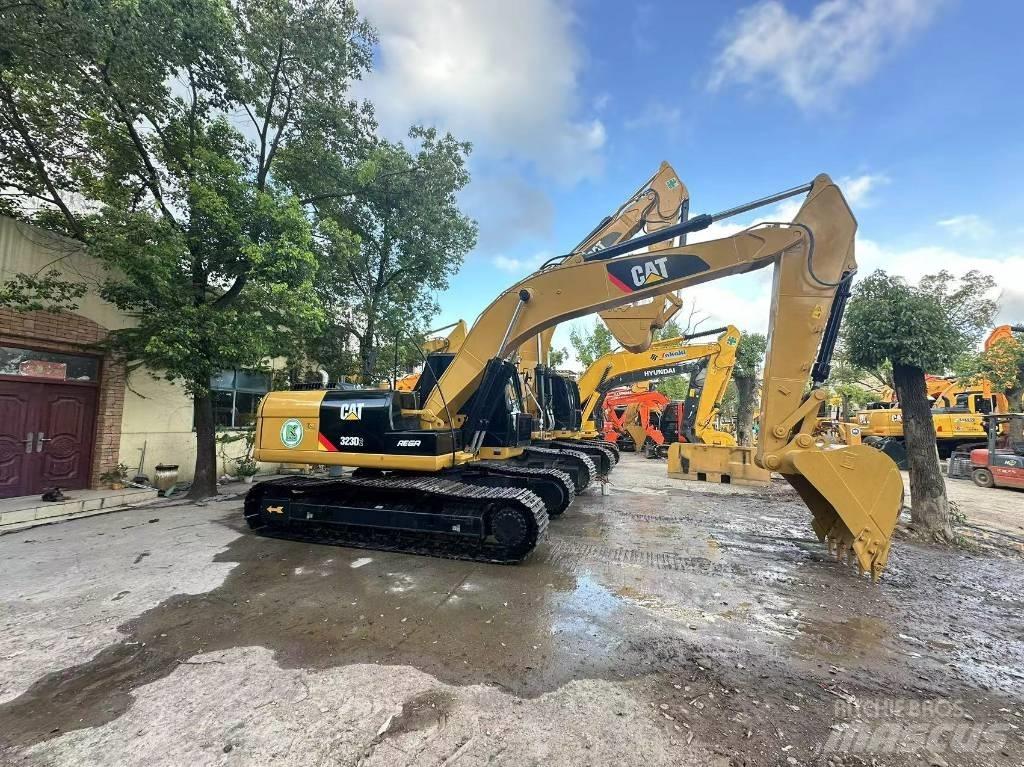 CAT 323 D 履帶式 挖土機/掘鑿機/挖掘機