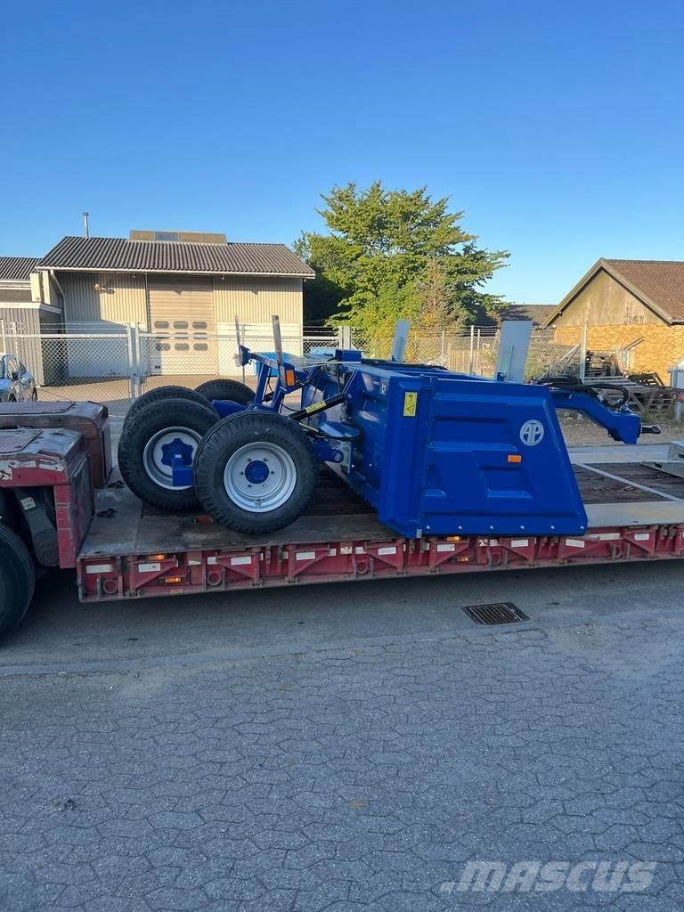 AP KB 110/300 田間拖曳