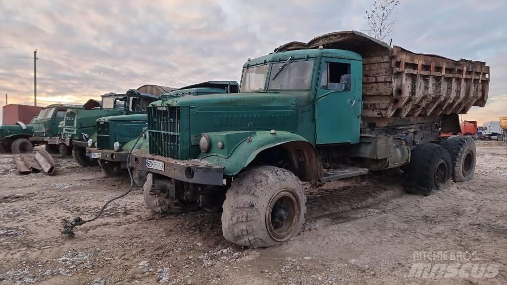 Kraz 255 B 6x6 傾卸式卡車