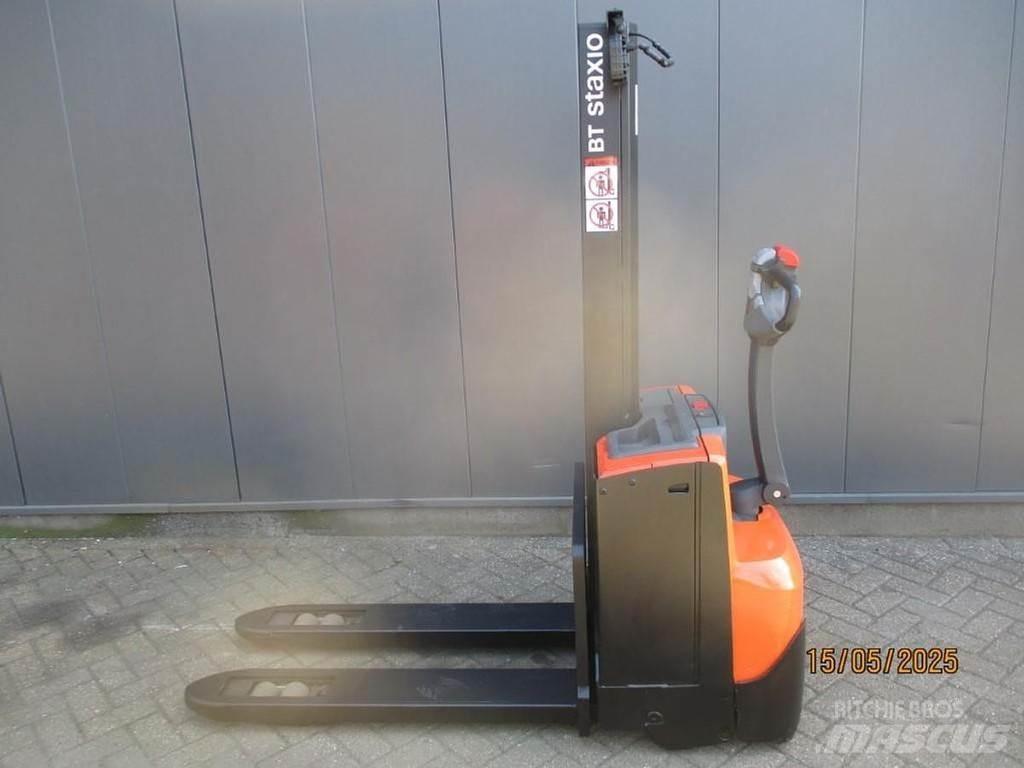 BT SWE 080L 行走控制式堆積機
