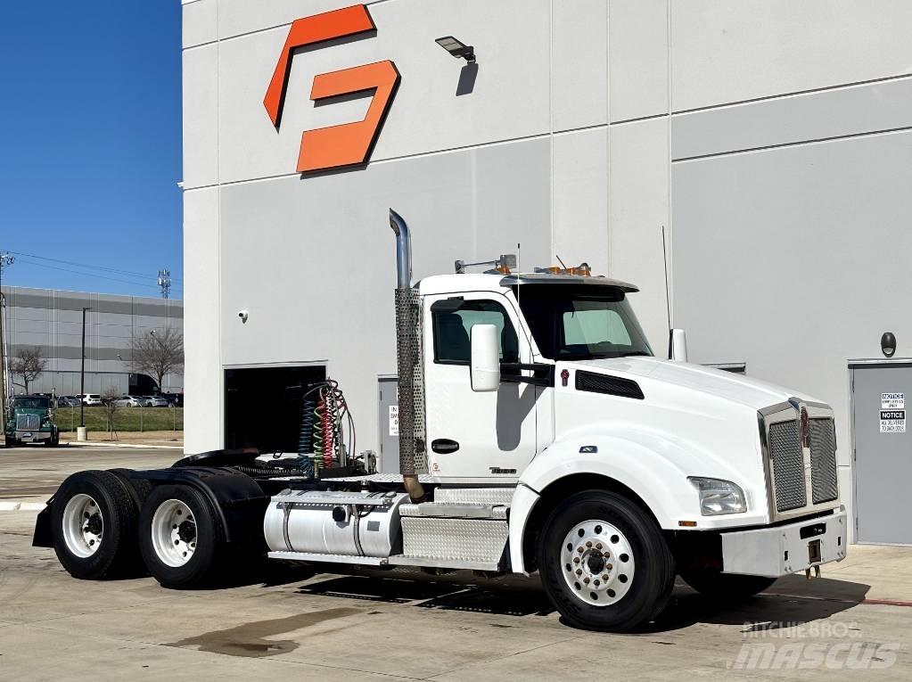 Kenworth T 880 曳引機組件