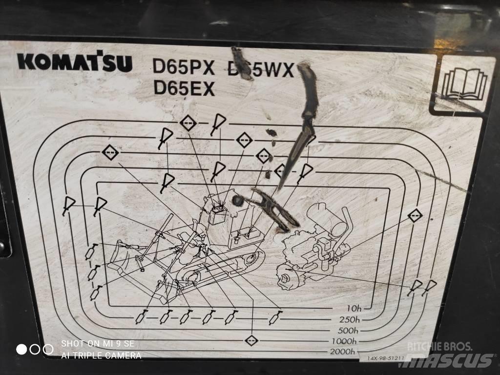 Komatsu D65PX-16 履帶推土機