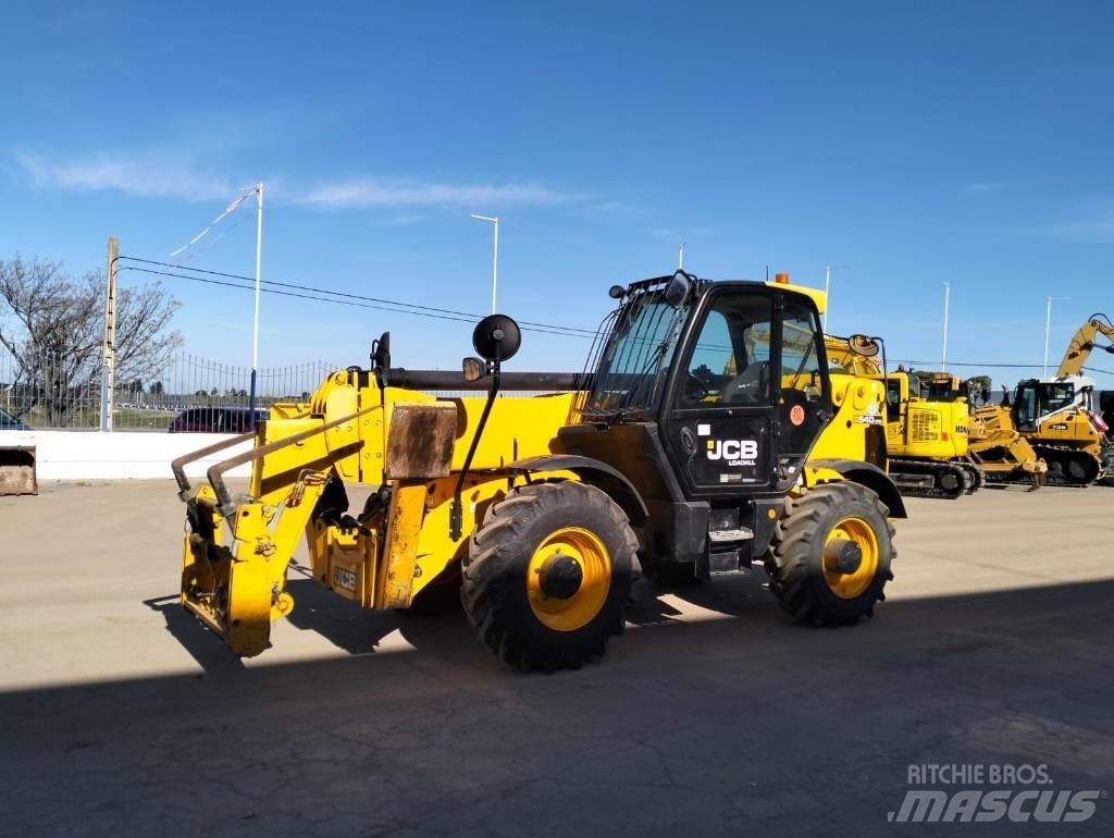 JCB 540-170 伸縮臂操作車