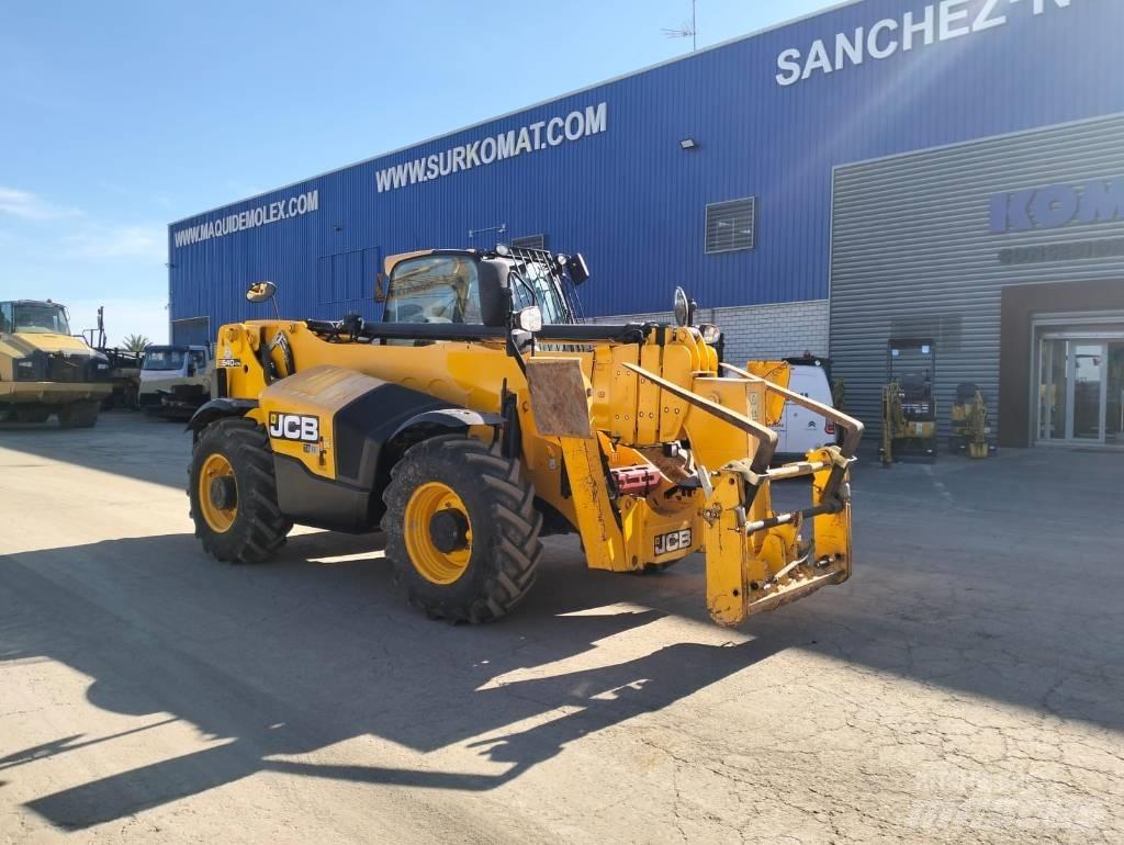JCB 540-170 伸縮臂操作車