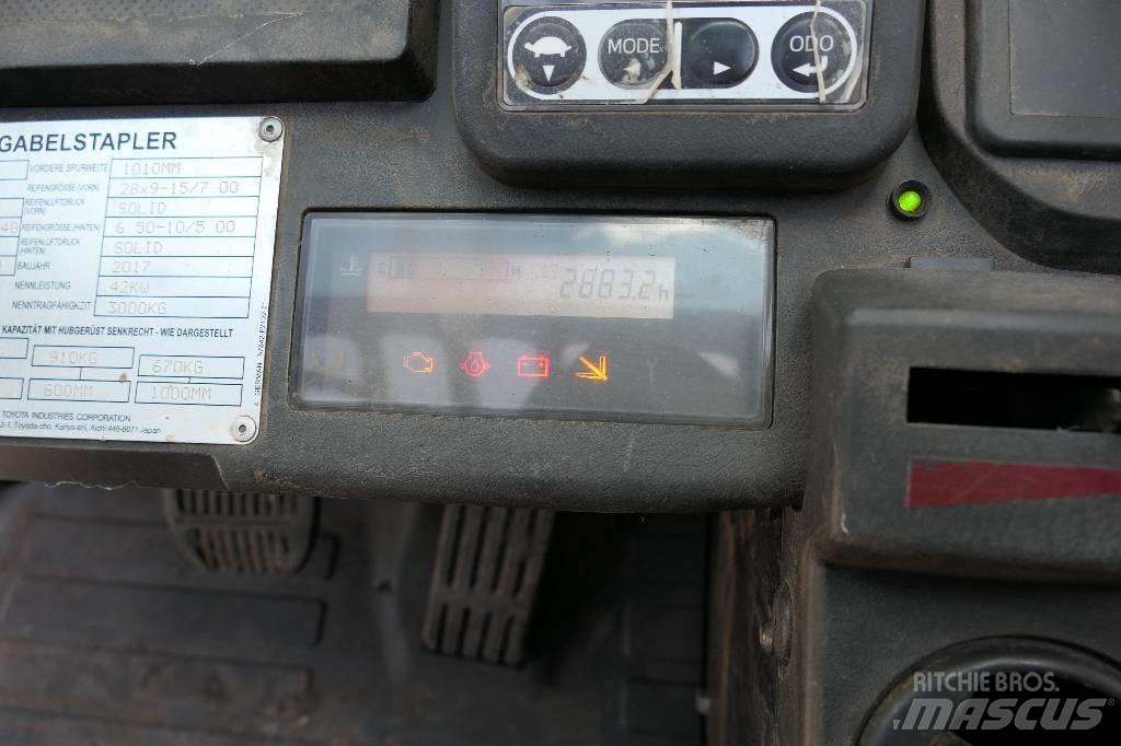 Toyota 02-8 FGF 30 液化石油氣LPG卡車