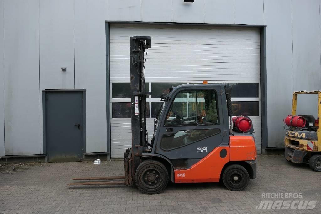 Toyota 02-8 FGF 30 液化石油氣LPG卡車