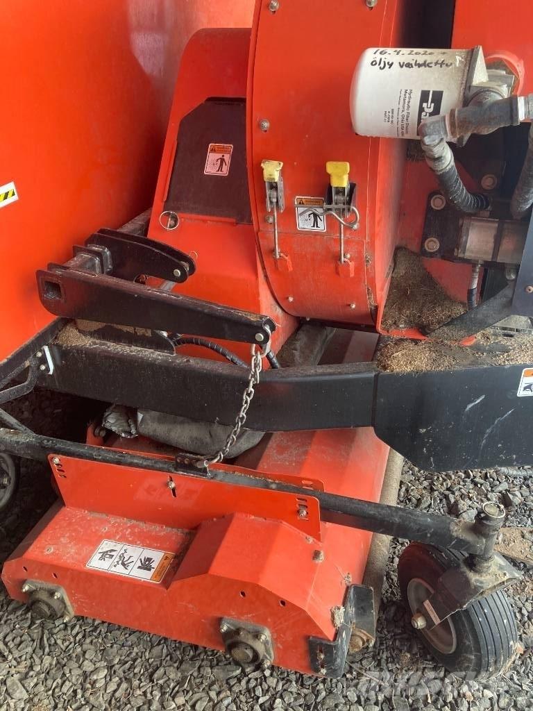 SmithCo Big Vac 其他地面照料機械