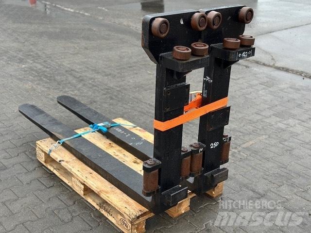 Kalmar 12 TON FORKS 叉