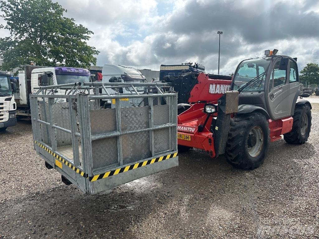 Manitou MT 1840 伸縮臂操作車
