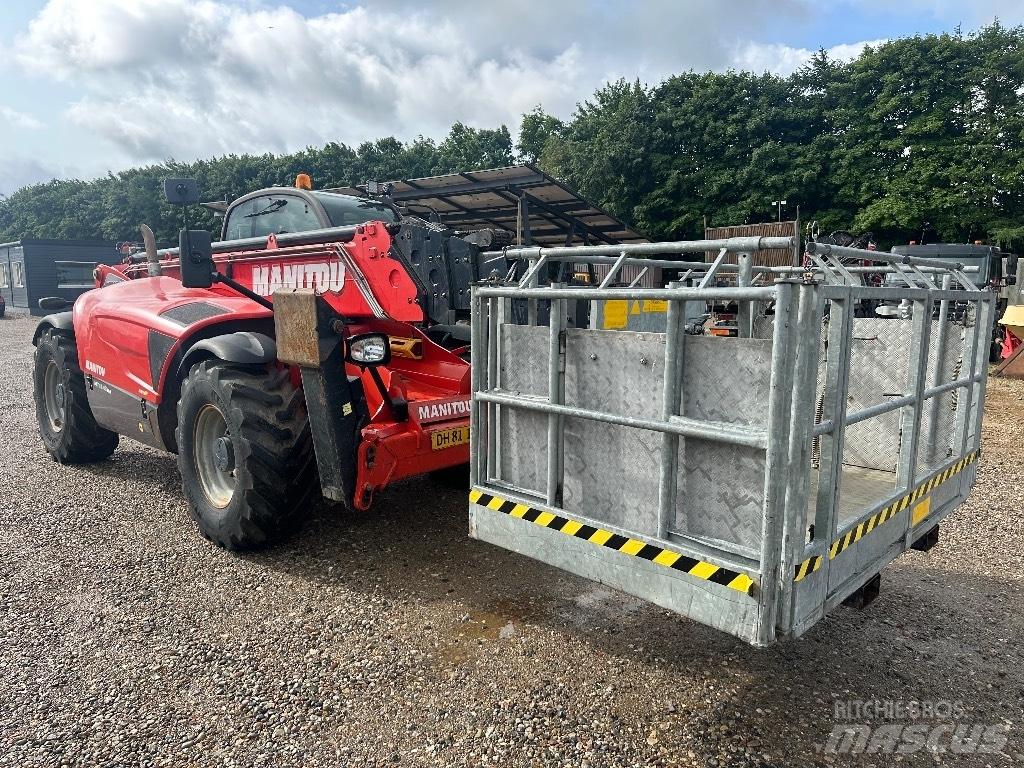 Manitou MT 1840 伸縮臂操作車
