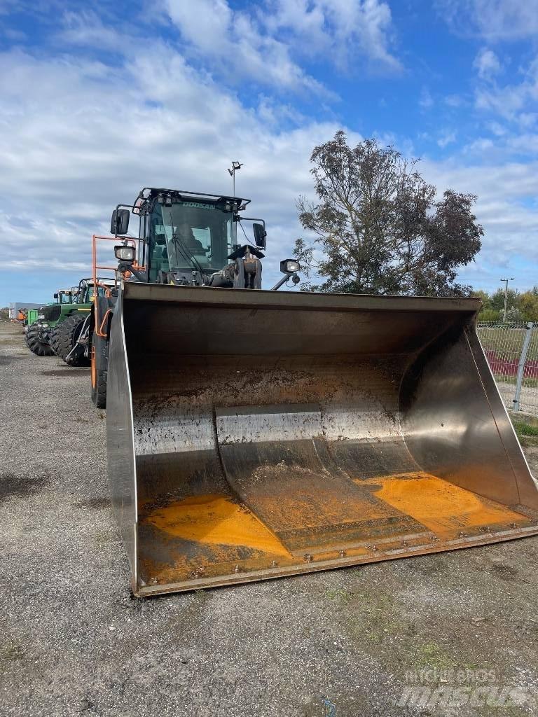 Doosan DL 380-7 輪胎式裝載機