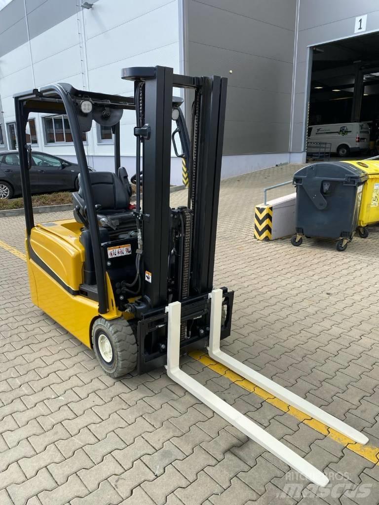 Yale ERP16VTLWB 電動堆高機