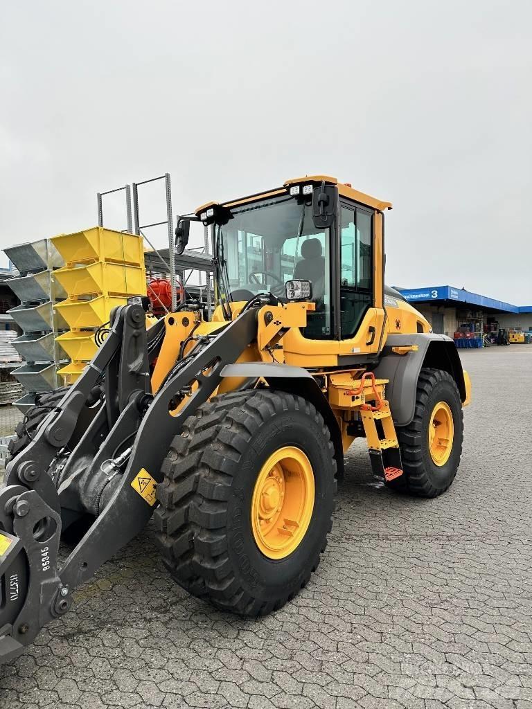 Volvo Radlader L60H 輪胎式裝載機