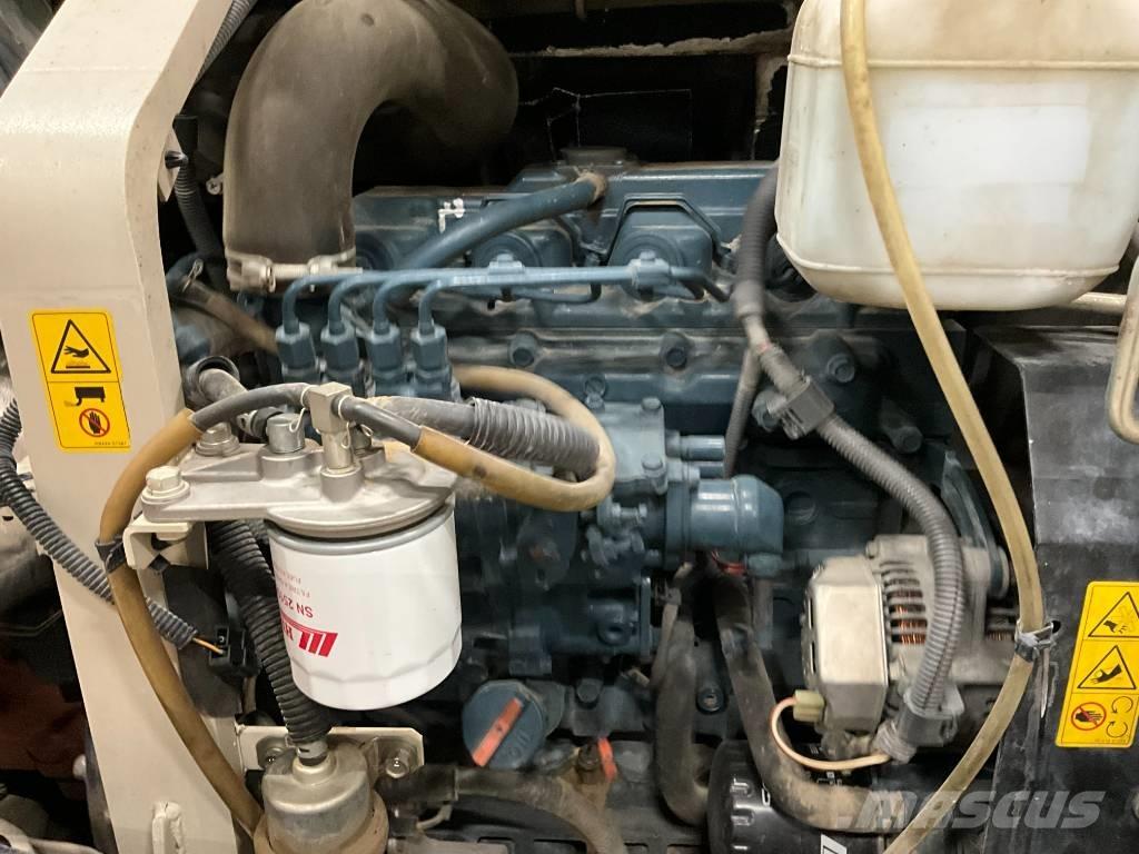 Kubota U 48-4 小型挖土機/掘鑿機<7t(小型挖掘機)