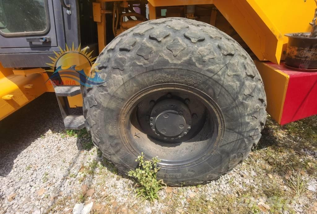 Dynapac CA 251 D 單輪滾壓機