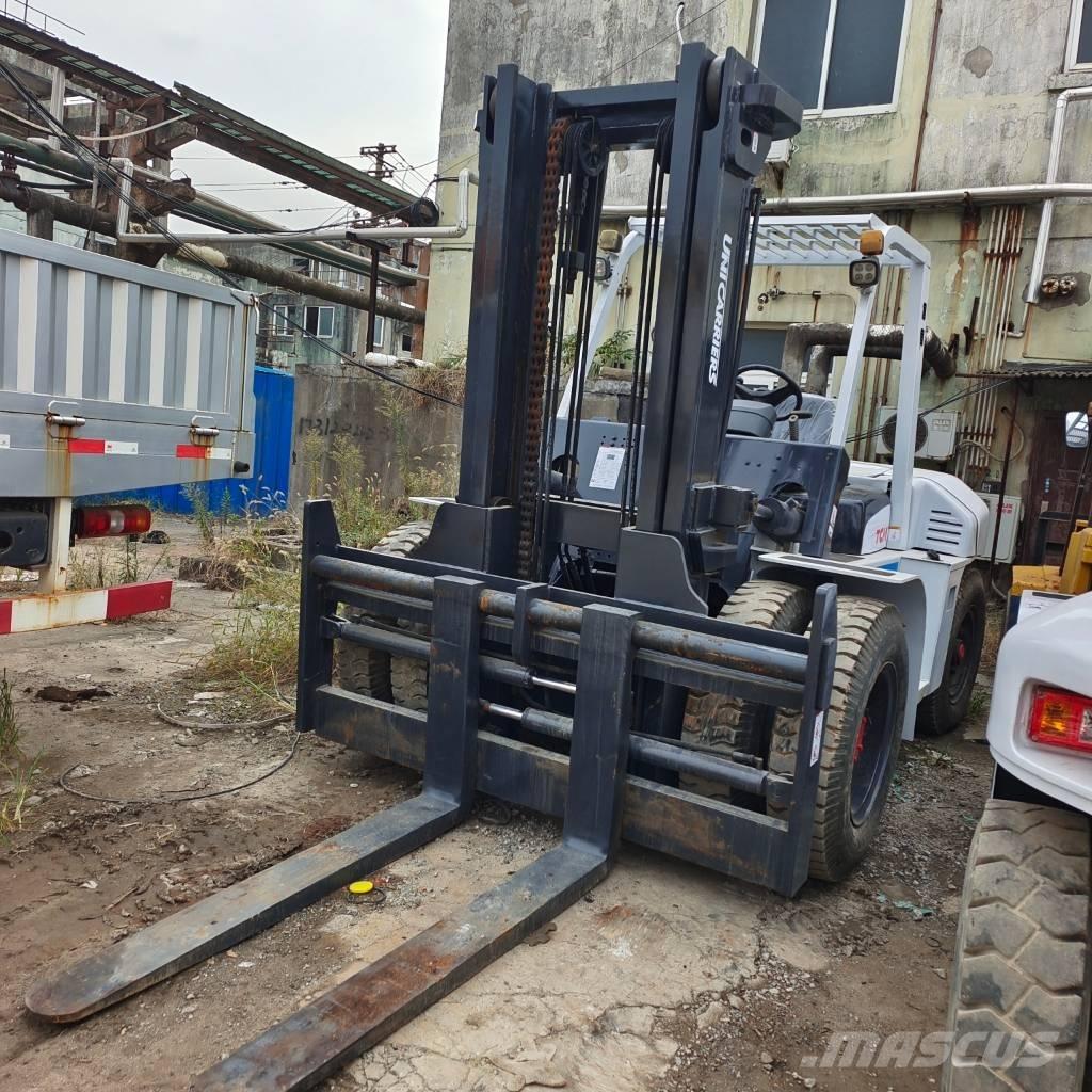 TCM FD 100 柴油卡車