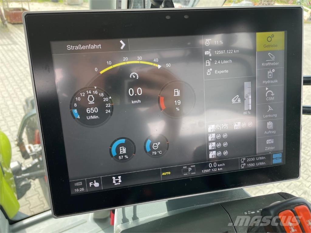 CLAAS Axion 810 CM 曳引機