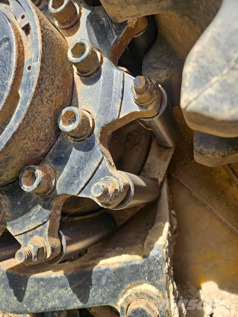 CAT 257 B 3 滑移轉向裝載機