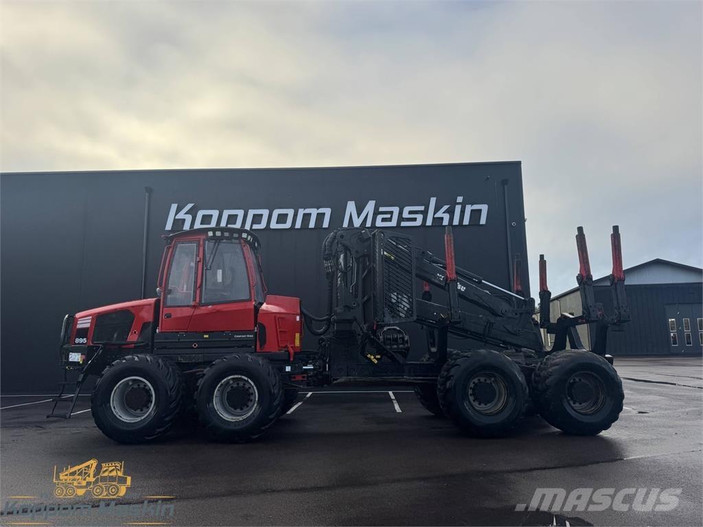 Komatsu 895 集運機