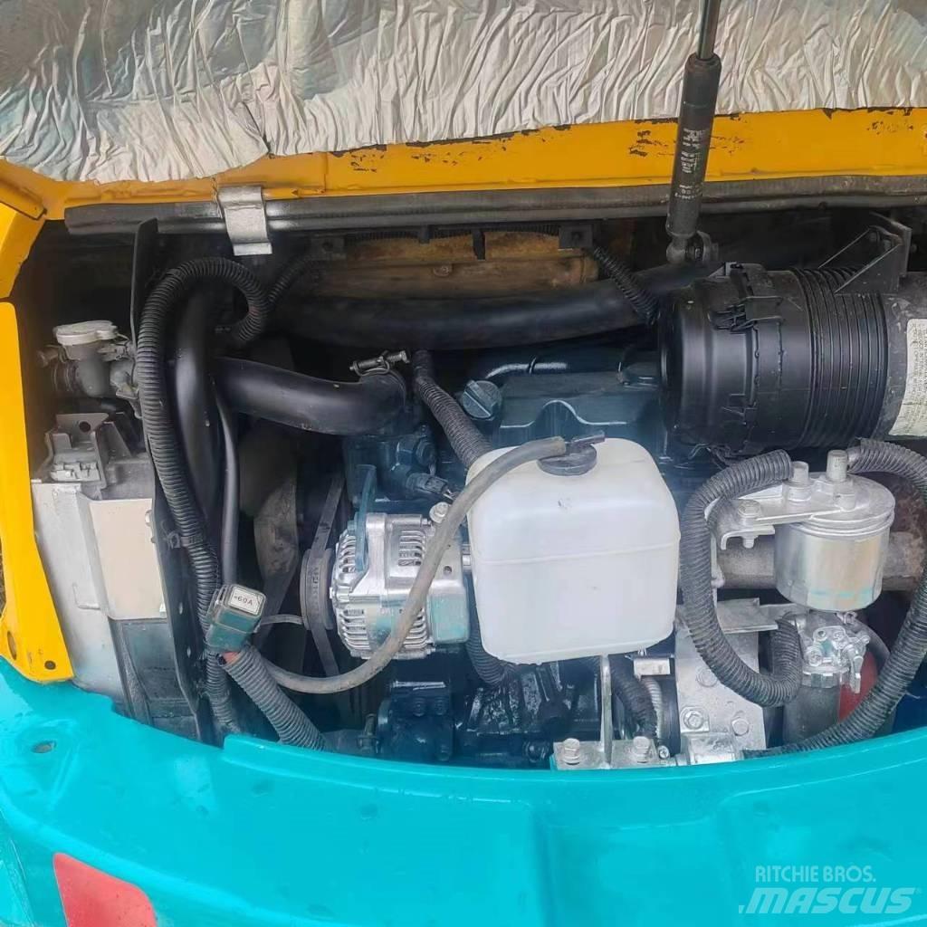 Kubota U 35 小型挖土機/掘鑿機<7t(小型挖掘機)