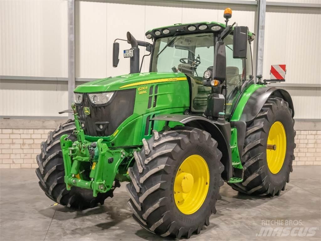 John Deere 6230R 曳引機