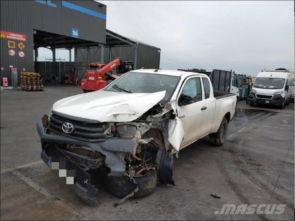 Toyota Hilux 5 皮卡.傳統半斗卡車/側卸板