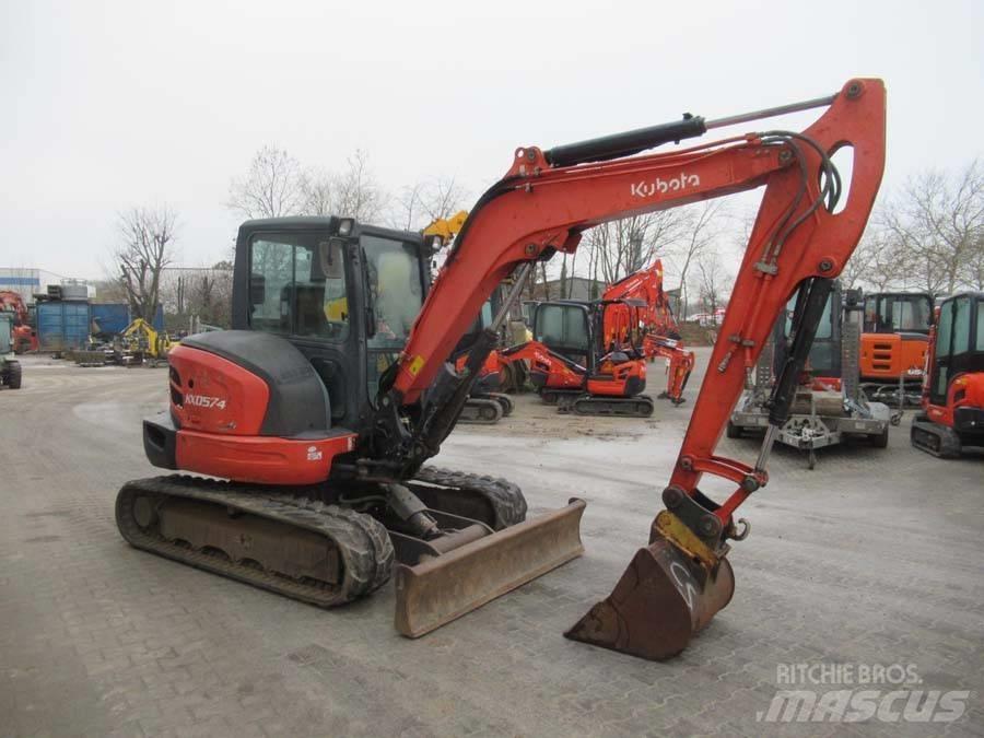 Kubota KX 057-4 小型挖土機/掘鑿機<7t(小型挖掘機)