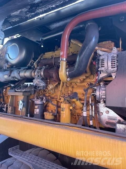 CAT M3026 MH 廢棄物選別設備