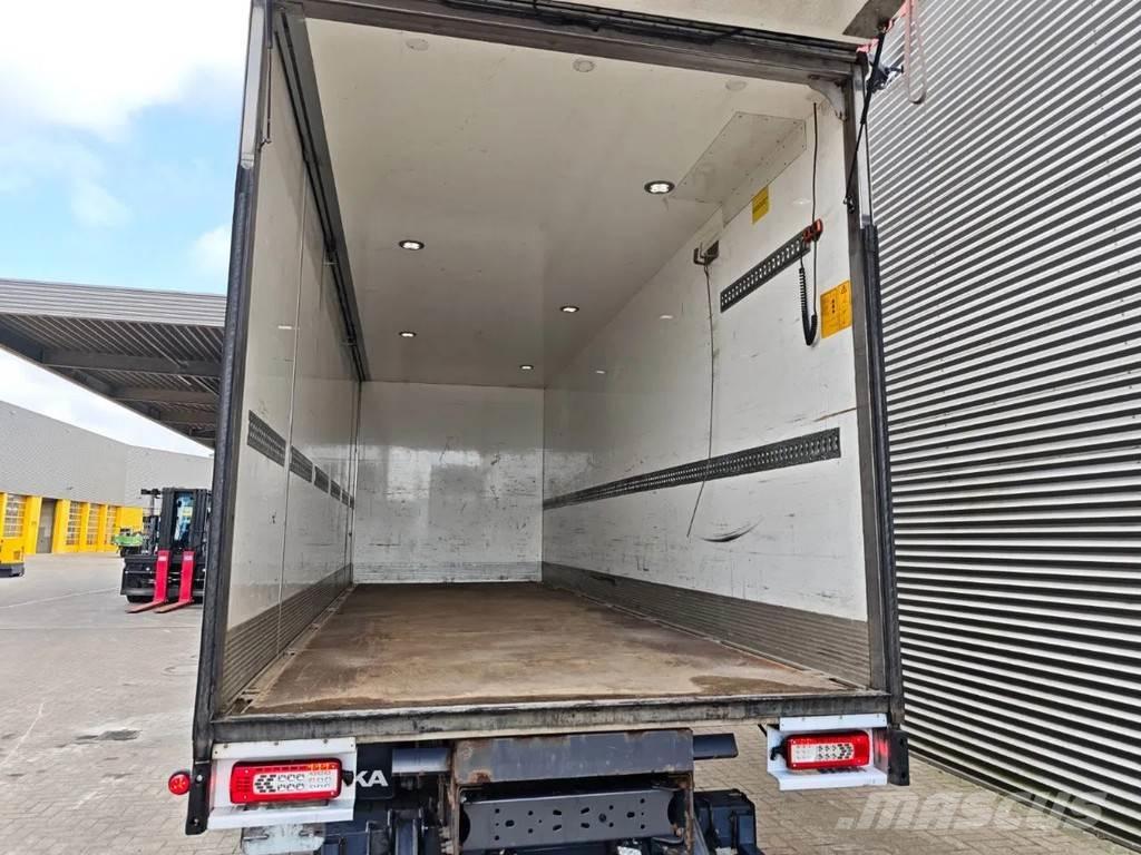 Volvo FM 340 4x2 貨箱式卡車