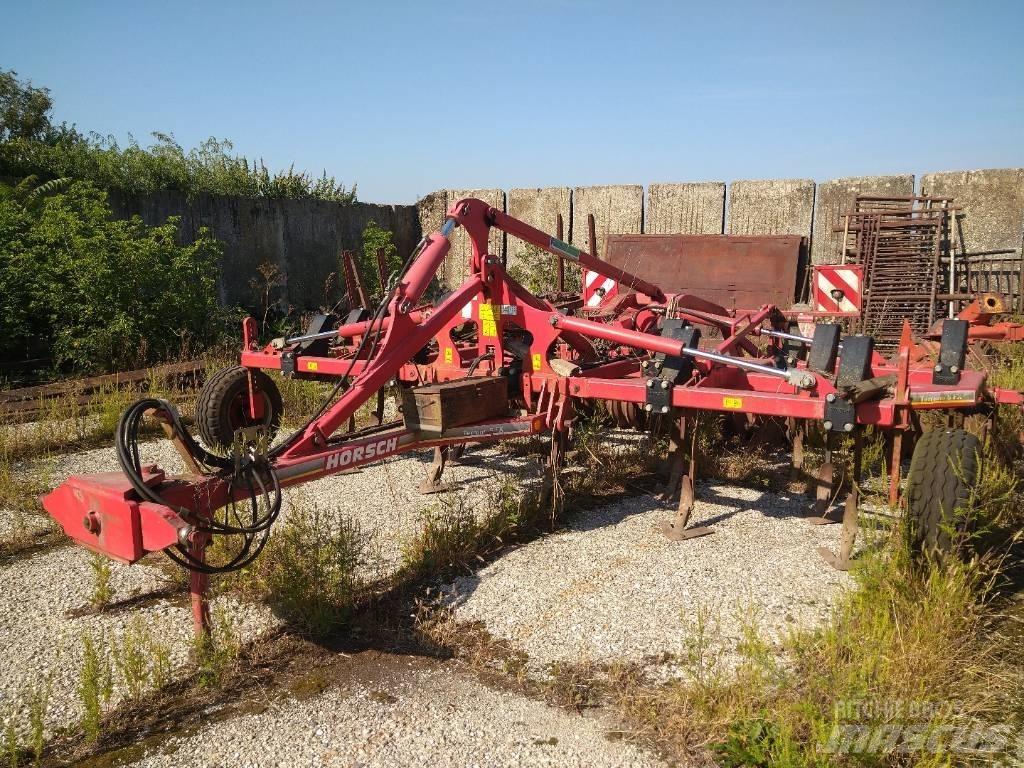 Horsch Terrano 5 FX 中耕管理機