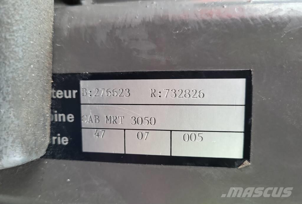 Manitou MRT3050 伸縮臂操作車